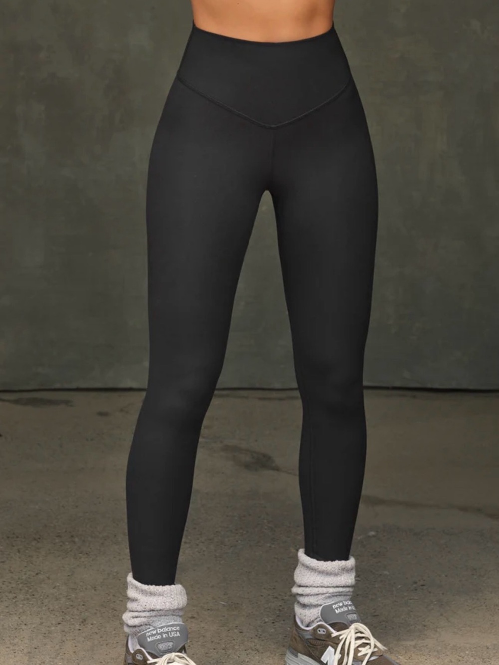 Joah Brown Black Second Skin leggings with V Waist Seam